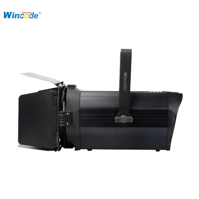 400W LED Fresnel Spotlight RGBAL 5 in 1 Auto zoom sepenuhnya disetel dari 2.700 hingga 12.000K